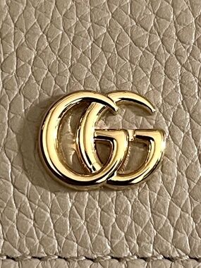 GUCCI Wallet NEW Gift box Bag & Ribbon Authentic